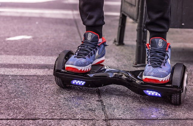 Hoverboard 101: A Beginner's Guide to Choosing the Right One - Gear Force 