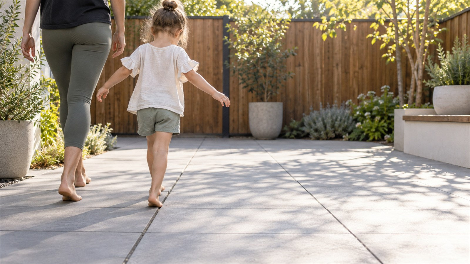Toddler trike and balance-bike modes shown for different riding stages
